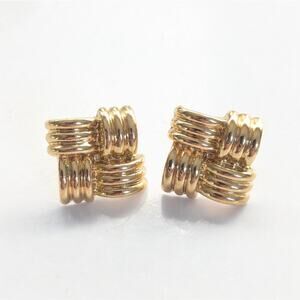 Vintage Signed Avon Square Basket Weave Gold Tone Chic Post Pierced Earrings